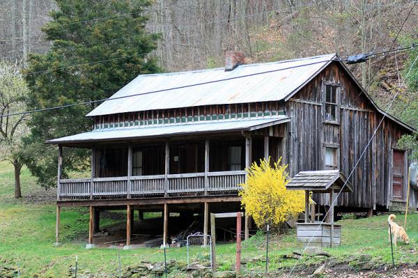 This cabin was  Loretta Lynn's childhood home.