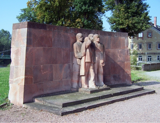 Sachsenburg. Monumento ai caduti
