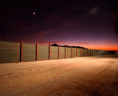 border-wall-615