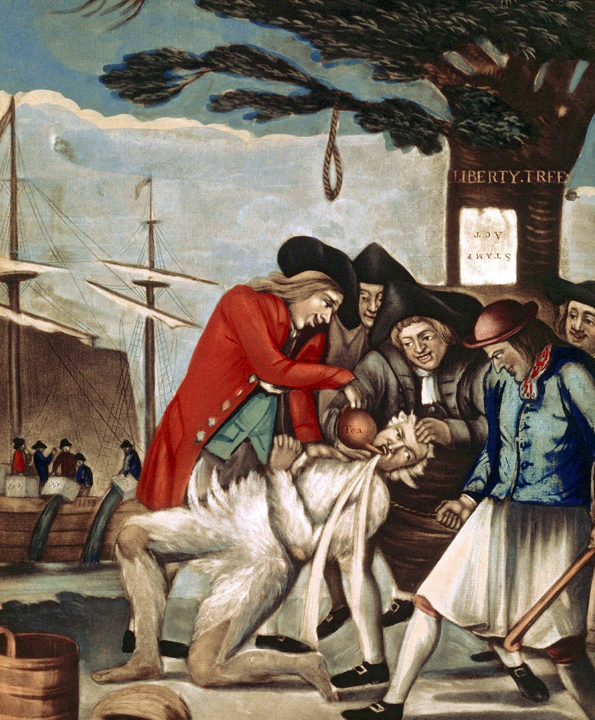 Boston, 1774. I “Sons of Liberty” impeciano e impiumano un esattore della Corona proprio sotto il grande olmo che divenne “L’Albero della Libertà”