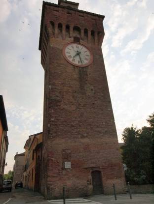 Torre dei Modenesi, Finale nell'Emilia