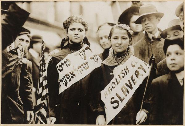 ABOLISH CHILD SLAVERY!, in inglese e Yiddish, New York, 1 maggio 1909