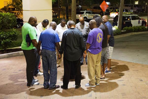 Charleston, prayer for the victims