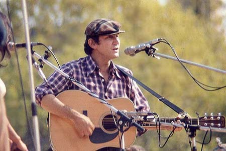 Phil Ochs, 11 maggio 1975, The War Is Over celebration concert, NYC