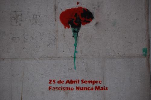  ‎25 de Abril sempre! Fascismo nunca mais!‎