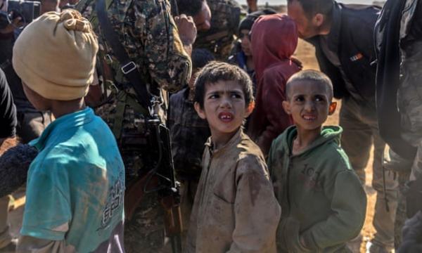 Yazidi children evacuated from an Isis pocket in Baghouz credit: Bülent Kılıç