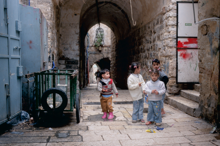  Bambini a Gerusalemme, palestinesi (foto: R.Gullotta)