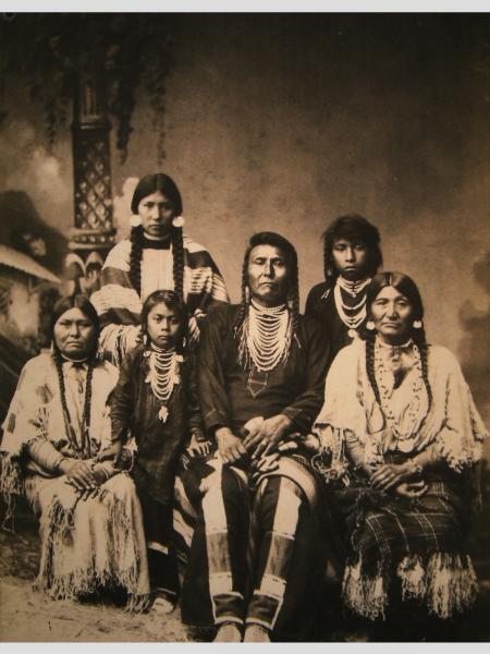 Chief ‎Joseph con la famiglia‎