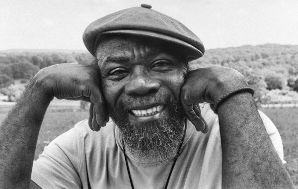 [[https://www.reggae-vibes.com/wp-content/uploads/2019/09/Clinton-Fearon-1.jpg|Clinton Fearon]