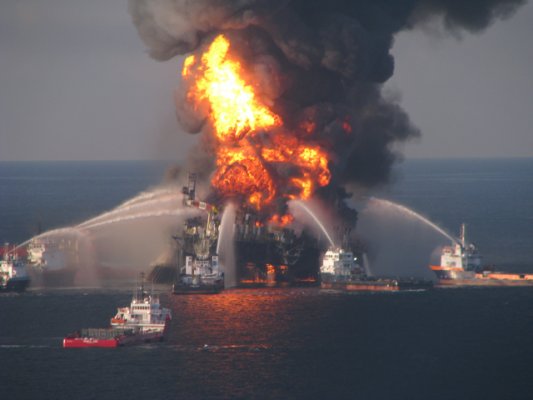 La piattaforma "Deepwater Horizon" della BP 