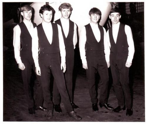 Hedgehoppers Anonymous (nel 1965, da sinistra: Mick Tinsley, Alan Laud, John Stewart, ‎Ray Honeyball e Leslie Dash)‎