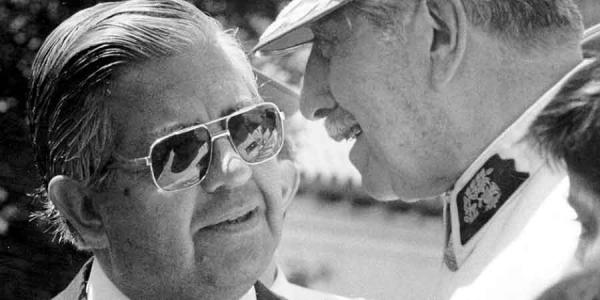 Contreras con Pinochet, non molti anni fa