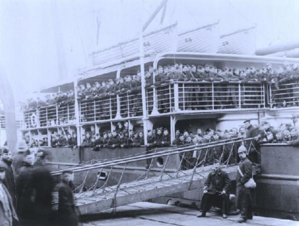  Southampton Docks, 1899
