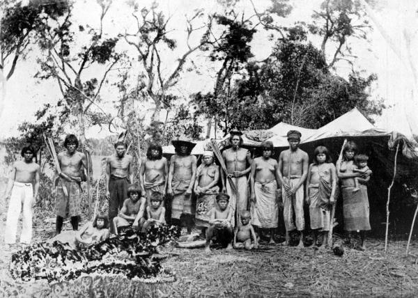 Gruppo di nativi ‎Qom, fine 800‎