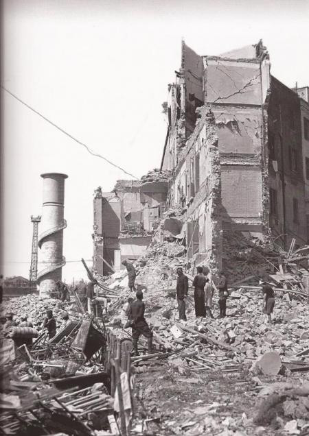 San Lorenzo, Roma. Effetti del bombardamento alleato del 19 giugno 1943. 3.000 morti e 11.000 feriti