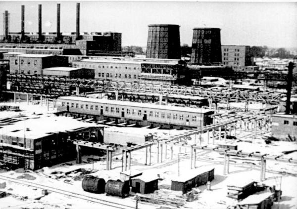 Vista della Buna-Werke,La Buna, l’impianto chimico della IG Farben tedesca per la produzione di gomma sintetica ‎che sorgeva a Monowitz, accanto ad Auschwitz, dove il prigioniero Primo Levi fu costretto a ‎lavorare dal 1943 fino alla liberazione del campo da parte dell’Armata Rossa.‎