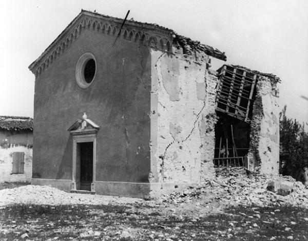 Casarsa, la chiesa di Santa Croce bombardata