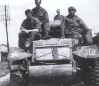 1945. “Brunete”, blindato francese o americano, ma con equipaggio indiscutibilmente spagnolo