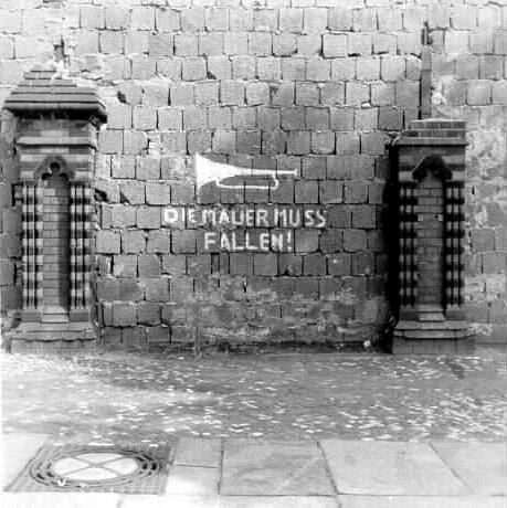 "Die Mauer muss fallen", Berlino 1971.