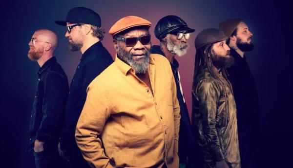 Mista Savona & Clinton Fearon