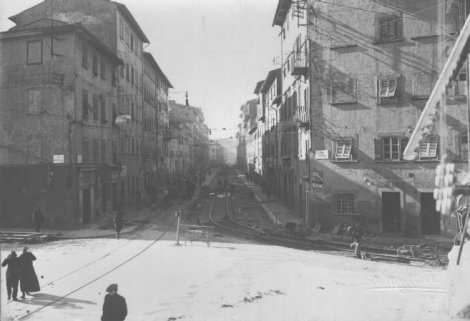 Livorno: via Garibaldi. Non c'entra nulla, ma abitavo in questa strada, sul lato destro [RV].