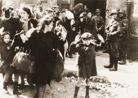 distruzione del ghetto di Varsavia nella primavera del 1943