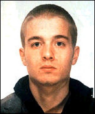 Carlo Giuliani, 20 anni, Genova, 20 luglio 2001.