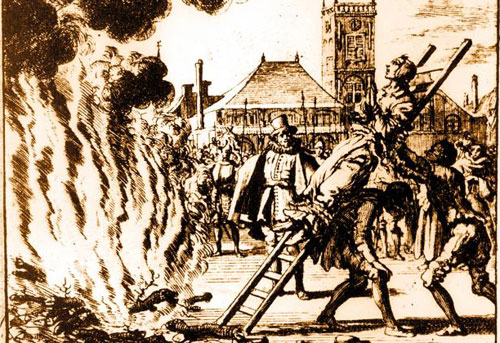 Le modalità di esecuzione di Maren Spliid sono le stesse usate nel 1571 a Amsterdam per Anne Hendricks, condannata però non per stregoneria, ma per eresia.