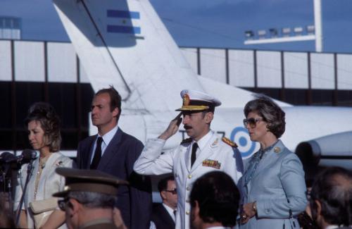 Buenos Aires, novembre 1978. La famiglia reale di Spagna ricevuta dal dittattore argentino Jorge ‎Rafael Videla