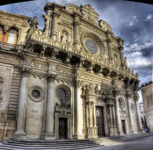 Lecce: La basilica di Santa Croce.