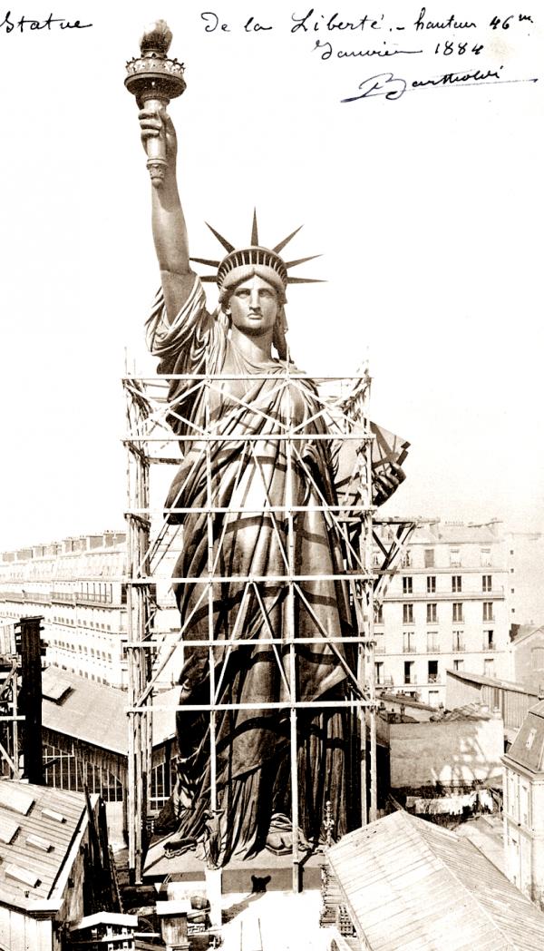 Statue de la Liberte Paris 1884