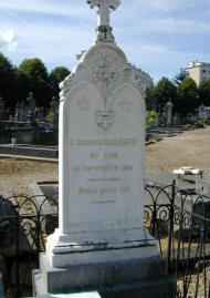 La tomba di Rimbaud. Foto di Riccardo Venturi, agosto 2002.