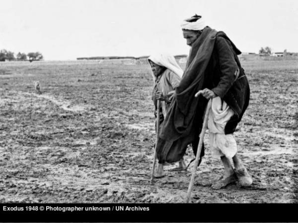 Palestinesi in fuga , 1948Archivio Nazioni Unite