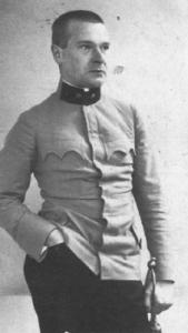 1914: Georg Trakl in divisa di ufficiale di sanità.